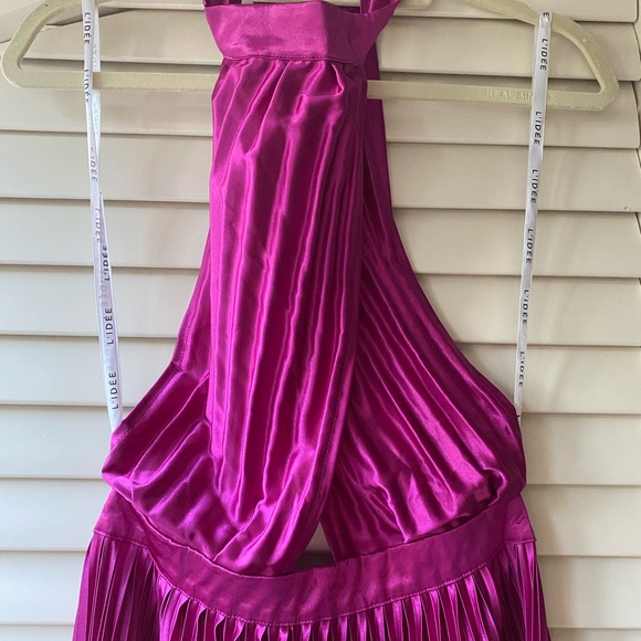 NWT REVOLVE L’idee Renaissance pleated halter gown in magenta / purple / grape 4 - Picture 3 of 11